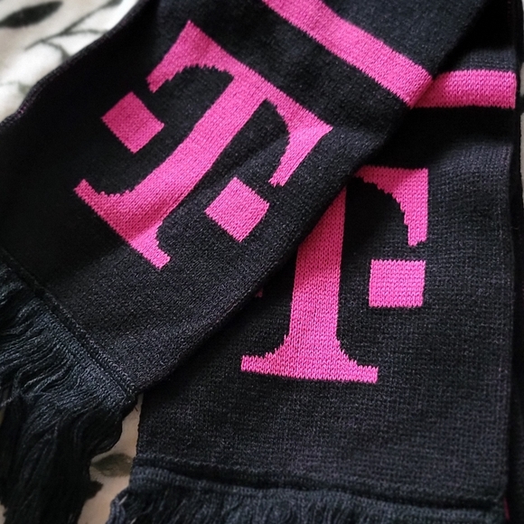 Tmobile Bag Set - Picture 8 of 14